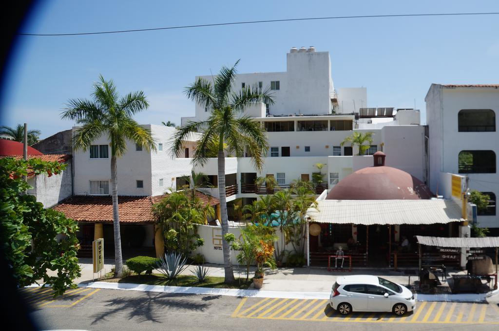 Hotel Plaza Tangolunda Luaran gambar