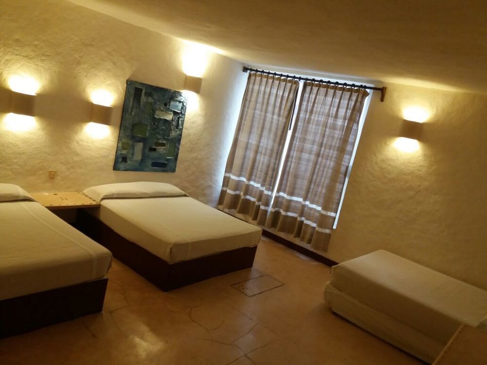 Hotel Plaza Tangolunda Luaran gambar