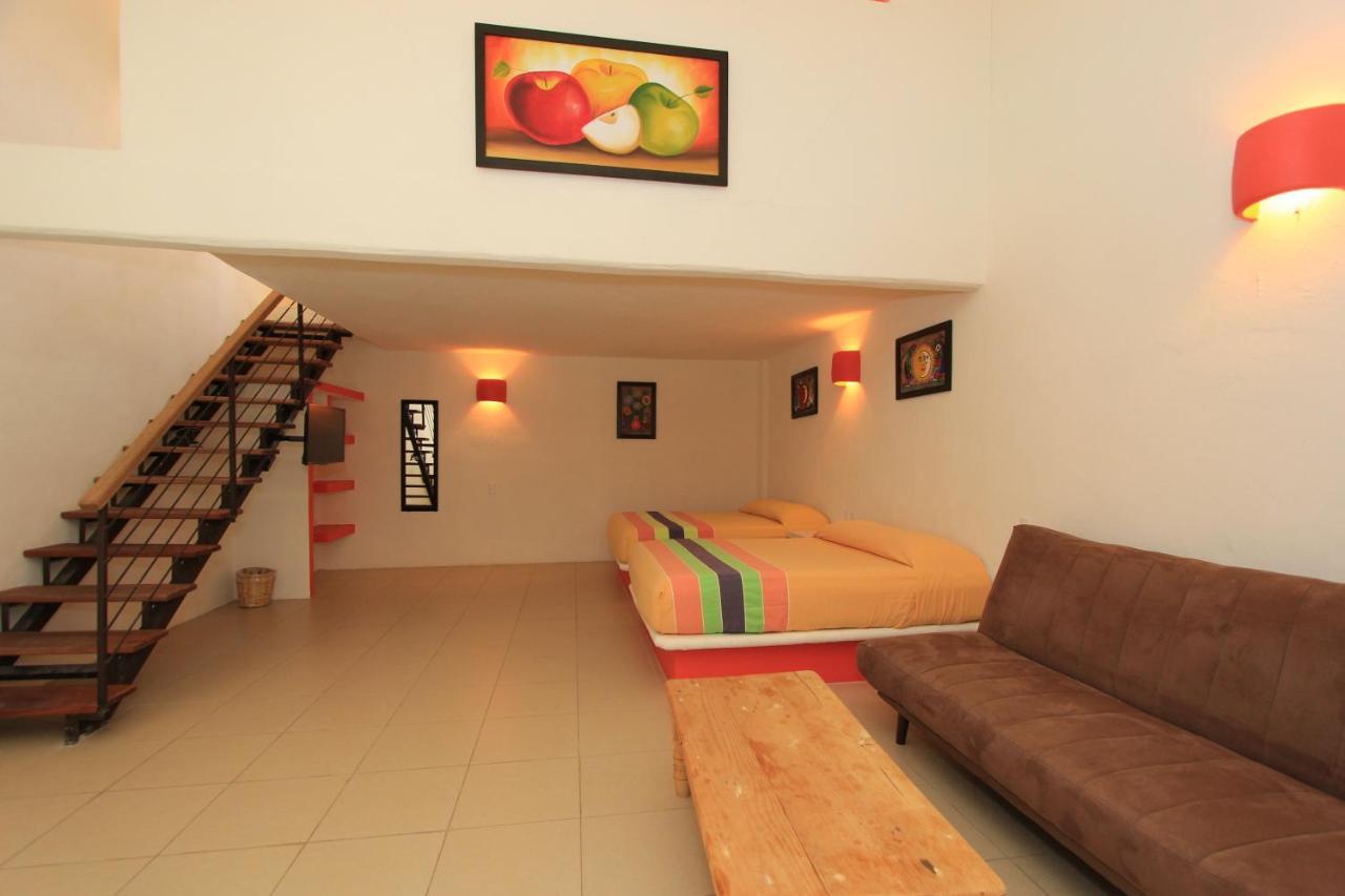 Hotel Plaza Tangolunda Luaran gambar