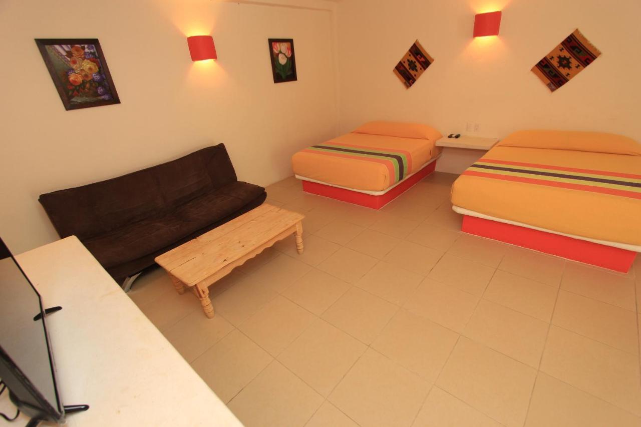 Hotel Plaza Tangolunda Luaran gambar