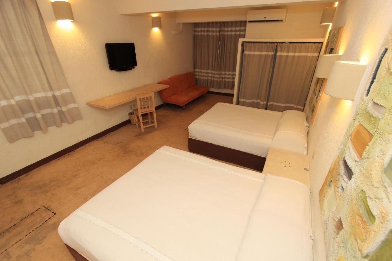 Hotel Plaza Tangolunda Luaran gambar