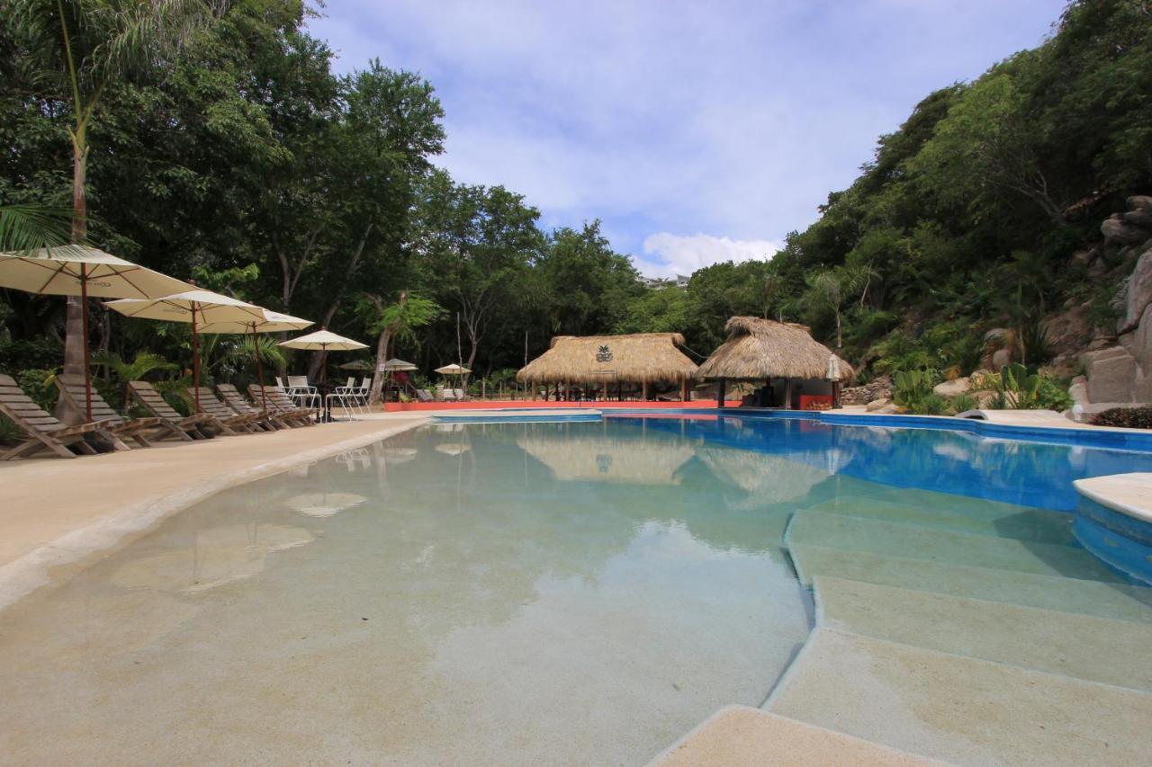 Hotel Plaza Tangolunda Luaran gambar